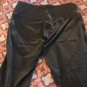 Brand new Lululemon crops